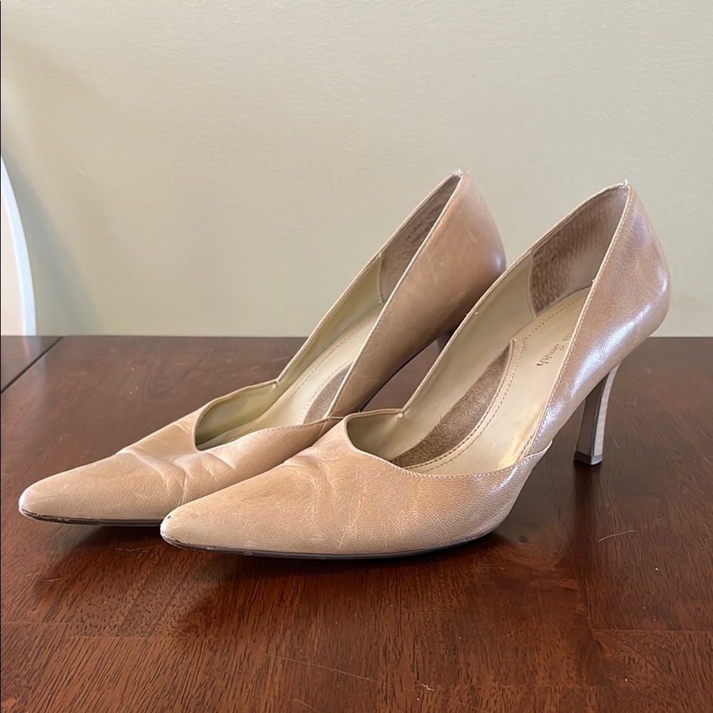 Tan Heels with Pointed Toe and Low-Cut Vamp